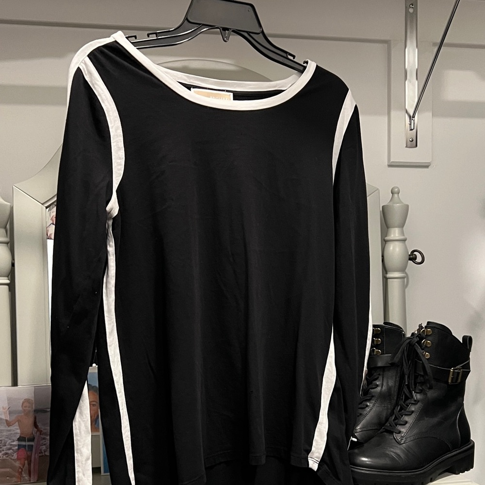 Michael Kors Black Long Sleeve Tee-Top with White Trim